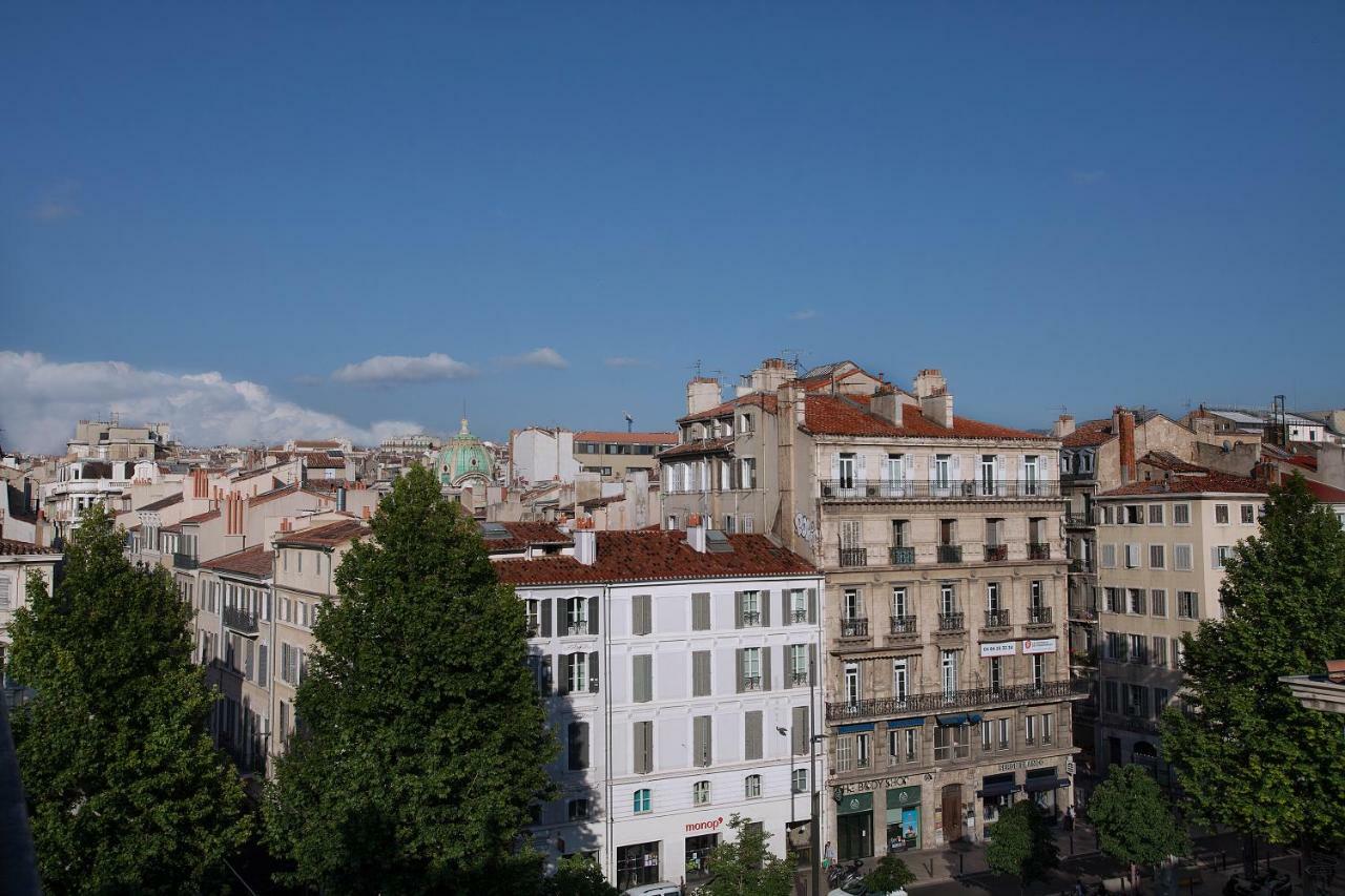 Place Au Manege Marseille Exterior photo
